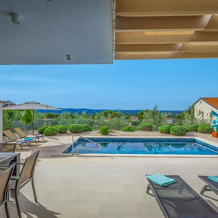 Villa Aponia By Interhome Sveti Lovrec Pazenaticki