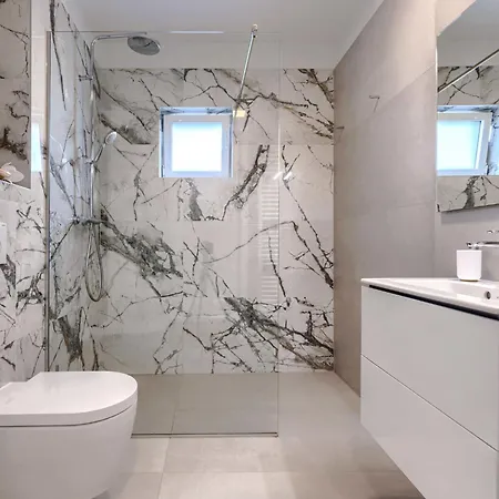 Aponia By Interhome *