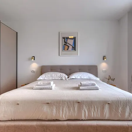 Aponia By Interhome Sveti Lovrec Pazenaticki
