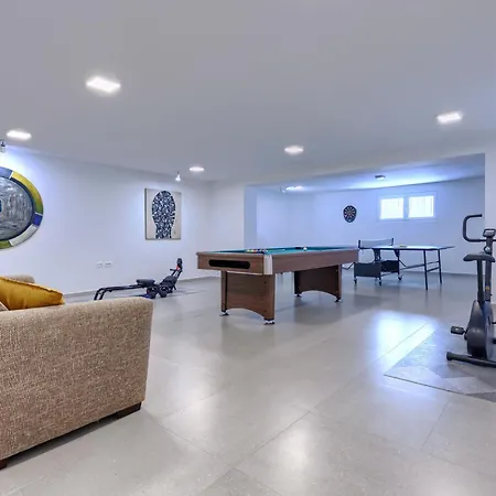 Aponia By Interhome *