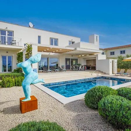 Villa Aponia By Interhome *