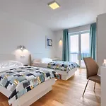 Aponia By Interhome 빌라 Sveti Lovreč Pazenatički