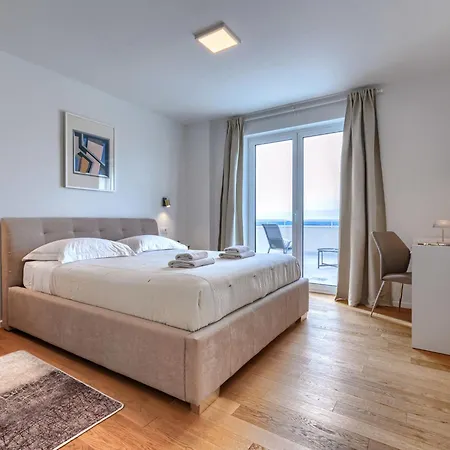 Aponia By Interhome *