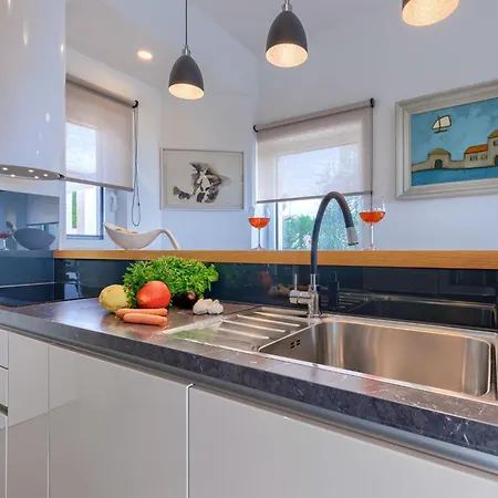 Aponia By Interhome Sveti Lovrec Pazenaticki