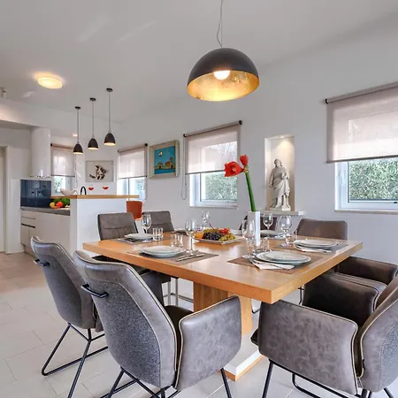 Aponia By Interhome Sveti Lovrec Pazenaticki