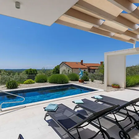 Aponia By Interhome * Sveti Lovrec Pazenaticki