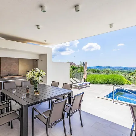 Aponia By Interhome Vila