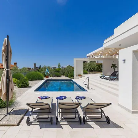 Aponia By Interhome Vila *