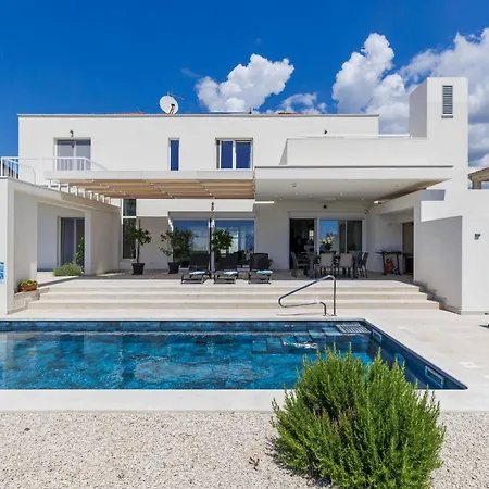 Aponia By Interhome Sveti Lovrec Pazenaticki
